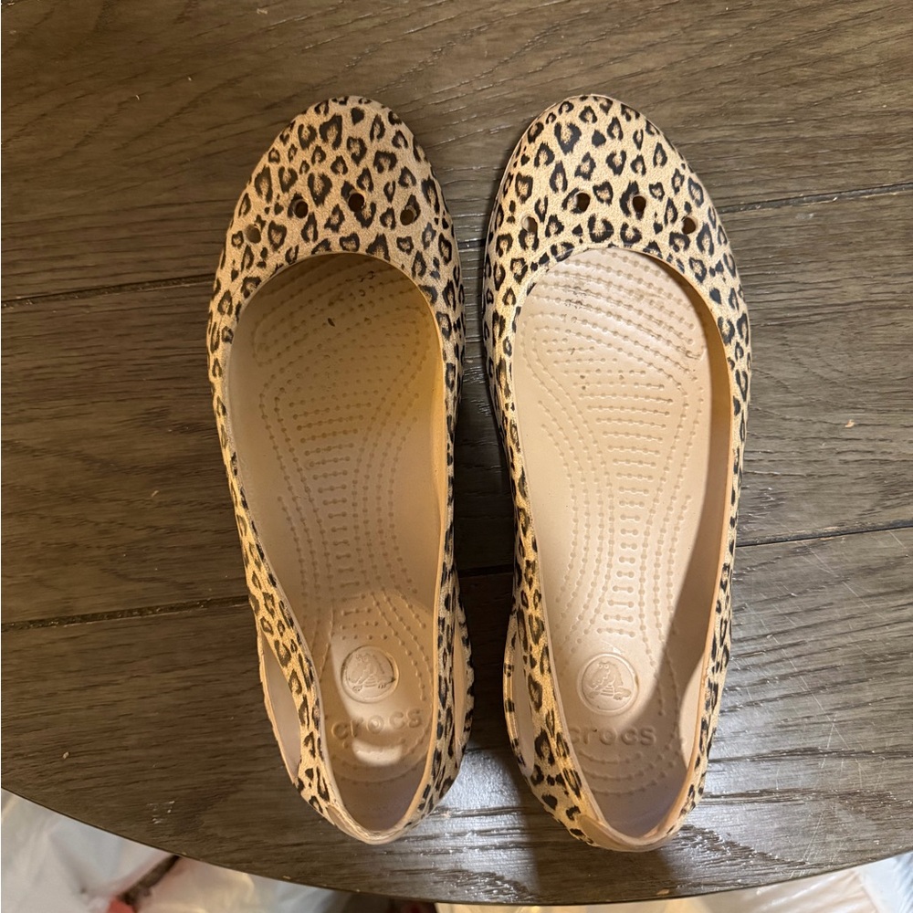 CROCS Women's Animal Print Flats